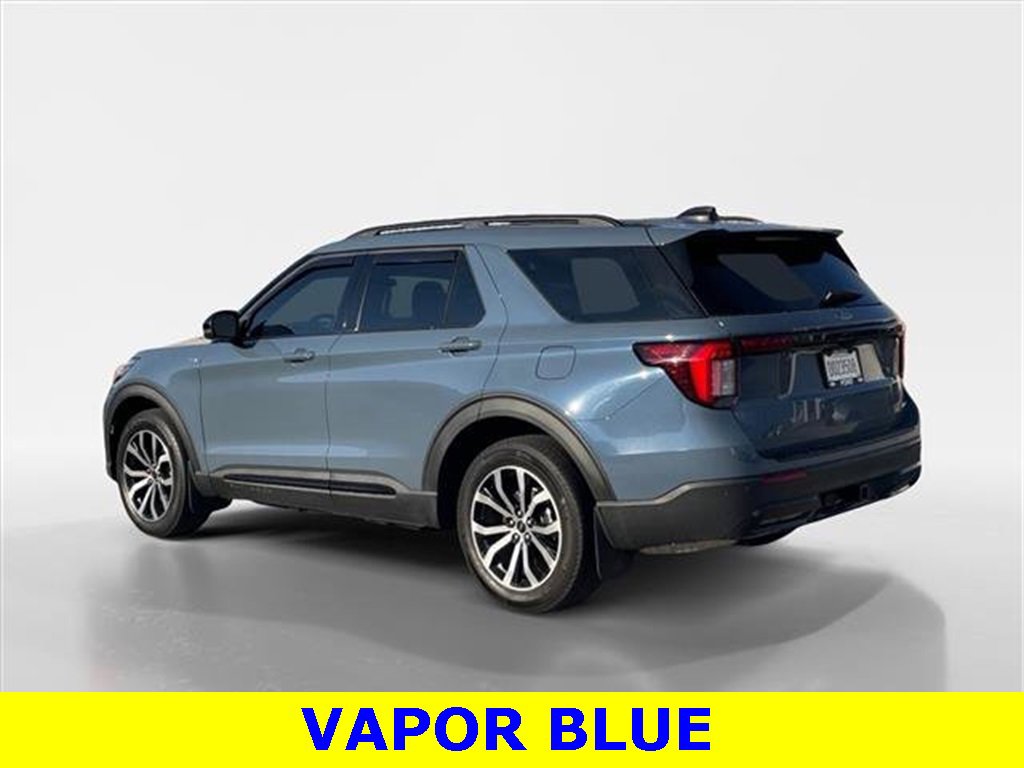 Certified 2025 Ford Explorer ST-Line image 4