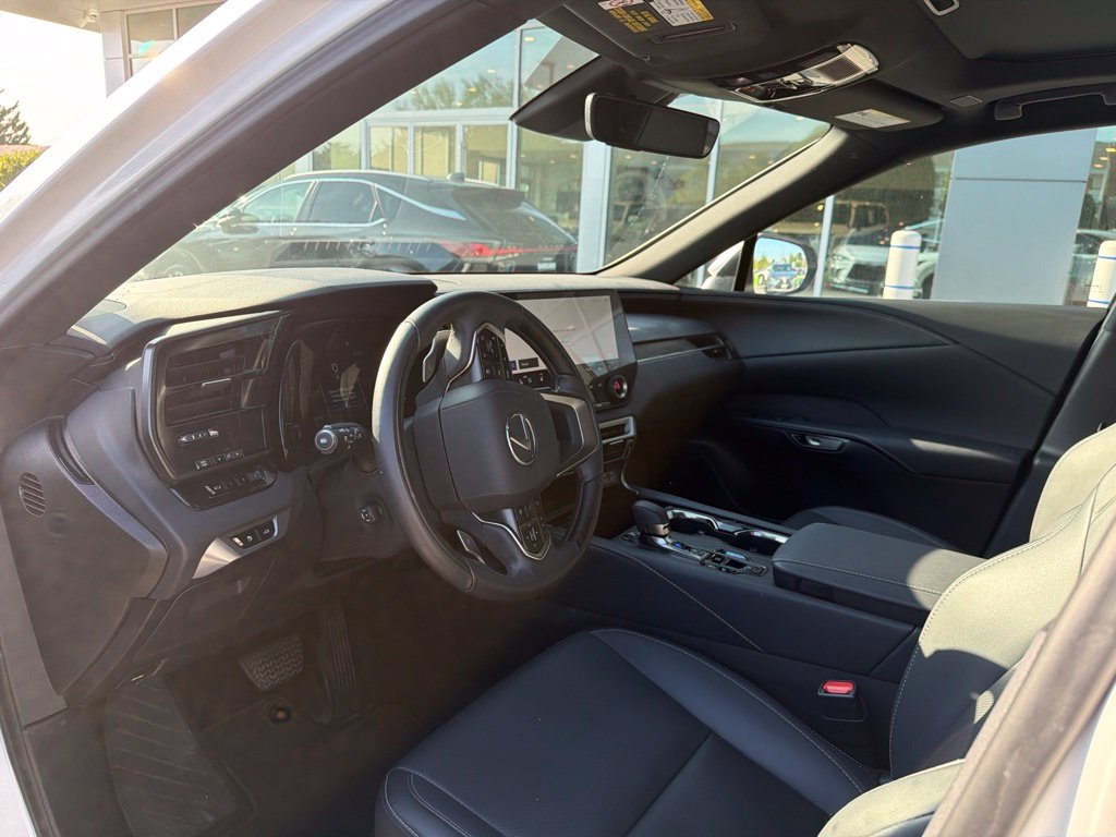 Certified 2025 Lexus RX 350h AWD/4WD image 11