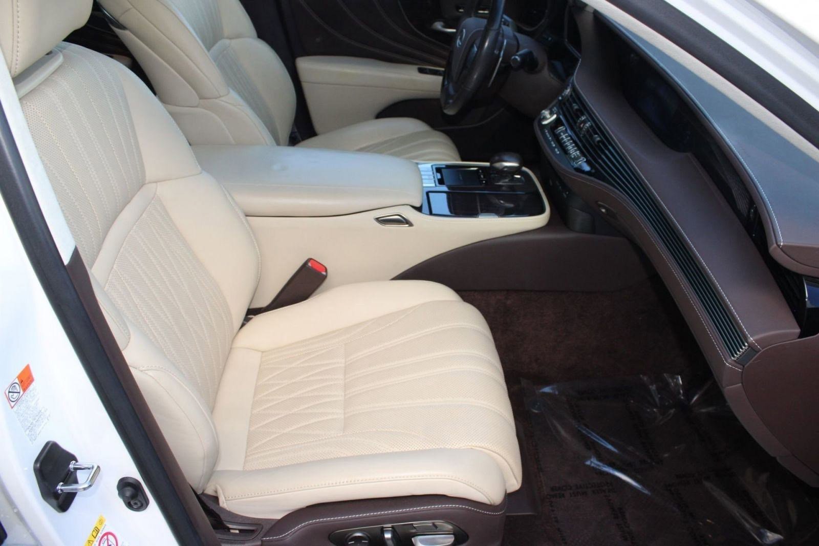 Used 2018 Lexus LS 500 AWD w/ Luxury Package image 32