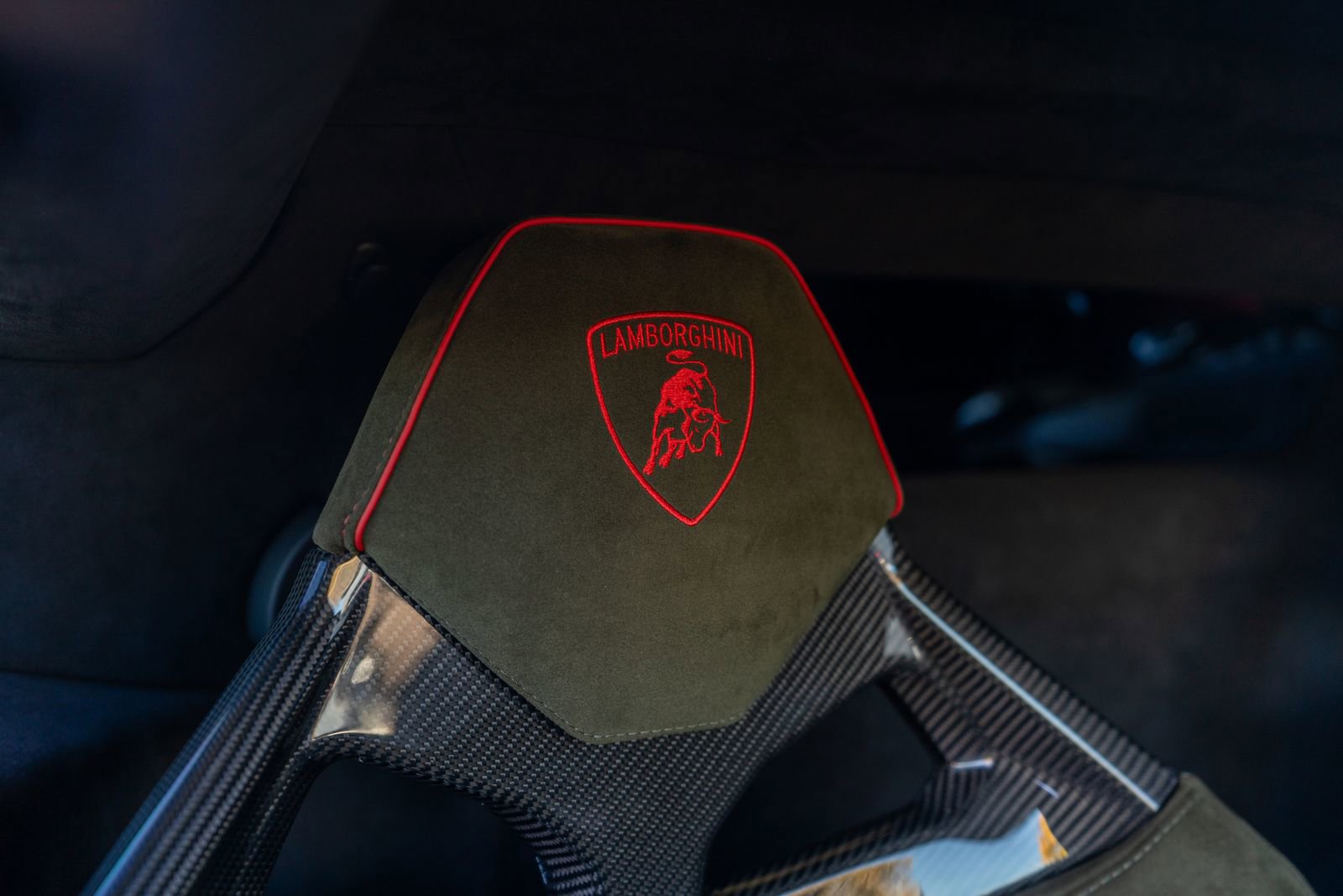 Used 2024 Lamborghini Huracan Sterrato image 42