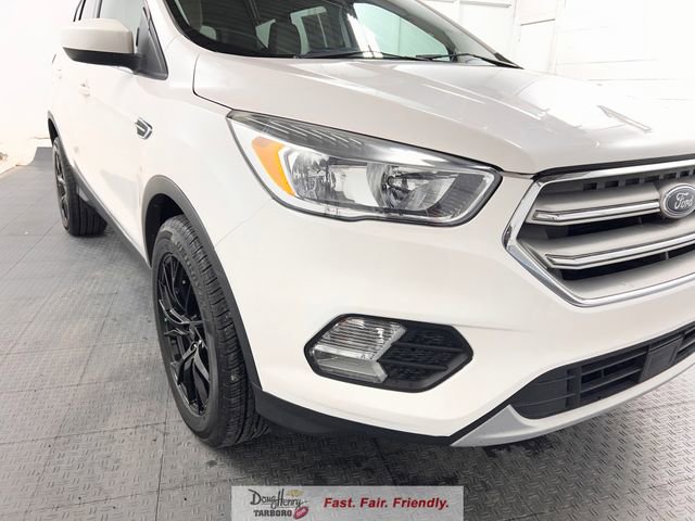 Used 2019 Ford Escape SE FWD image 9