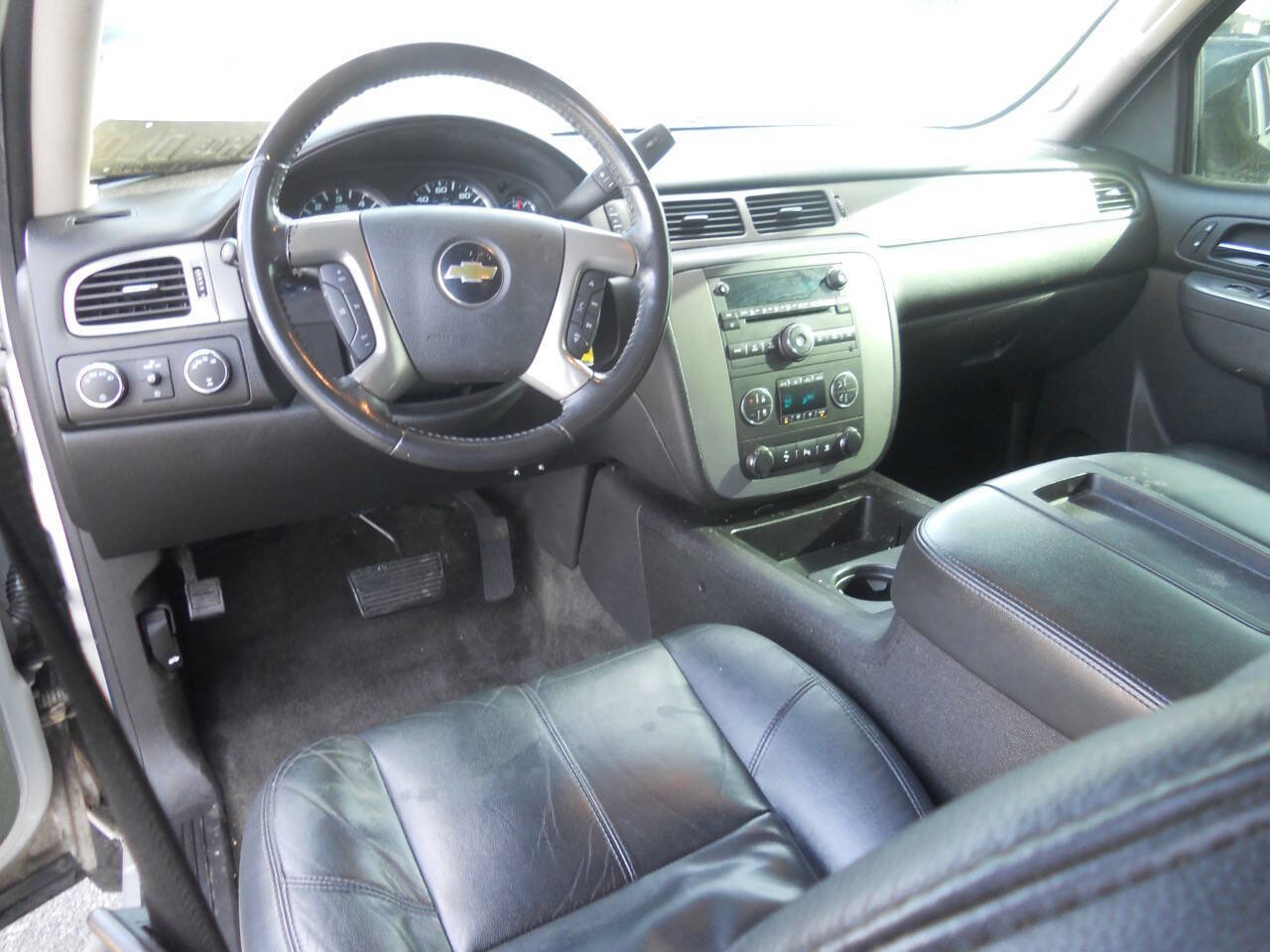 Used 2011 Chevrolet Tahoe LT w/ Luxury Package image 23