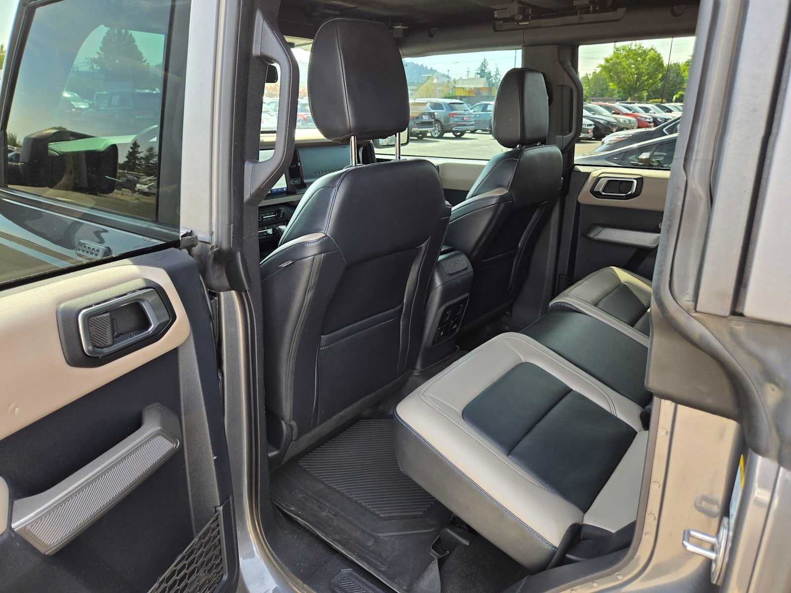 Used 2023 Ford Bronco Wildtrak AWD/4WD image 18