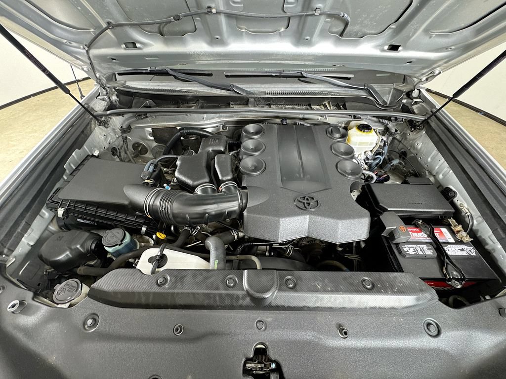 Used 2013 Toyota 4Runner SR5 w/ Premium Pkg w/3rd Row Seat AWD/4WD image 26