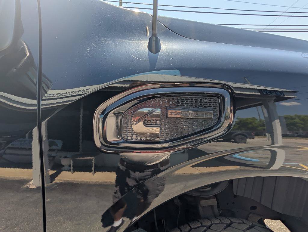 Used 2016 Nissan Titan SL AWD/4WD image 17