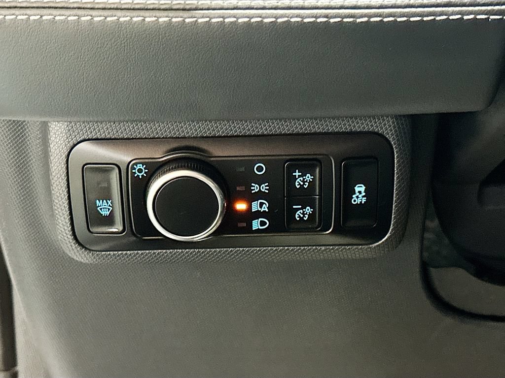 Used 2023 Ford Mustang Mach-E Select RWD image 10
