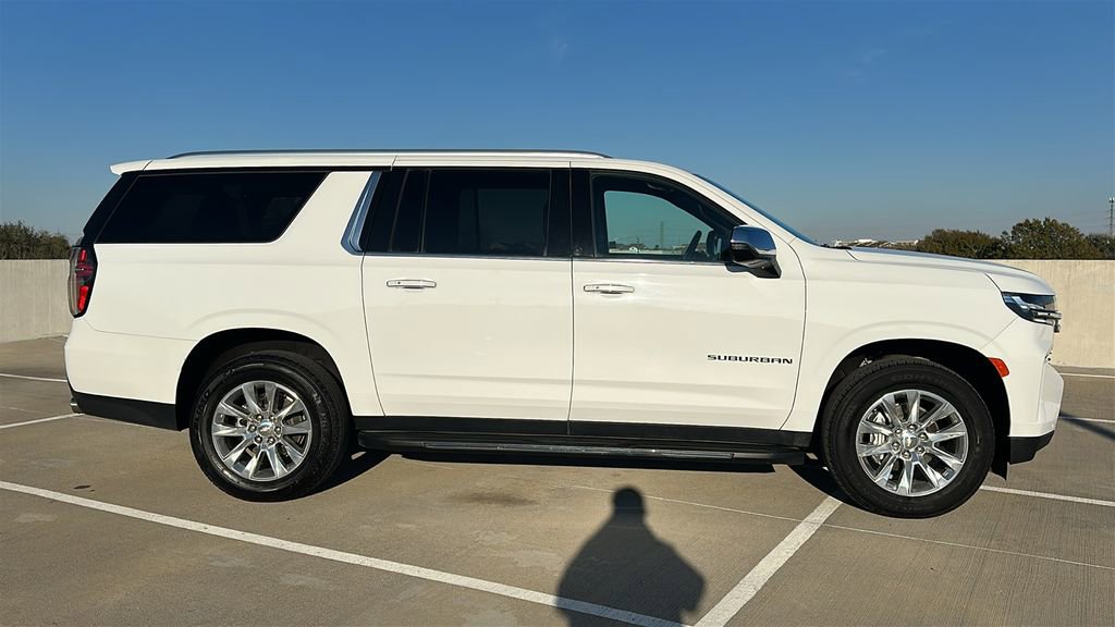 Used 2023 Chevrolet Suburban Premier image 13