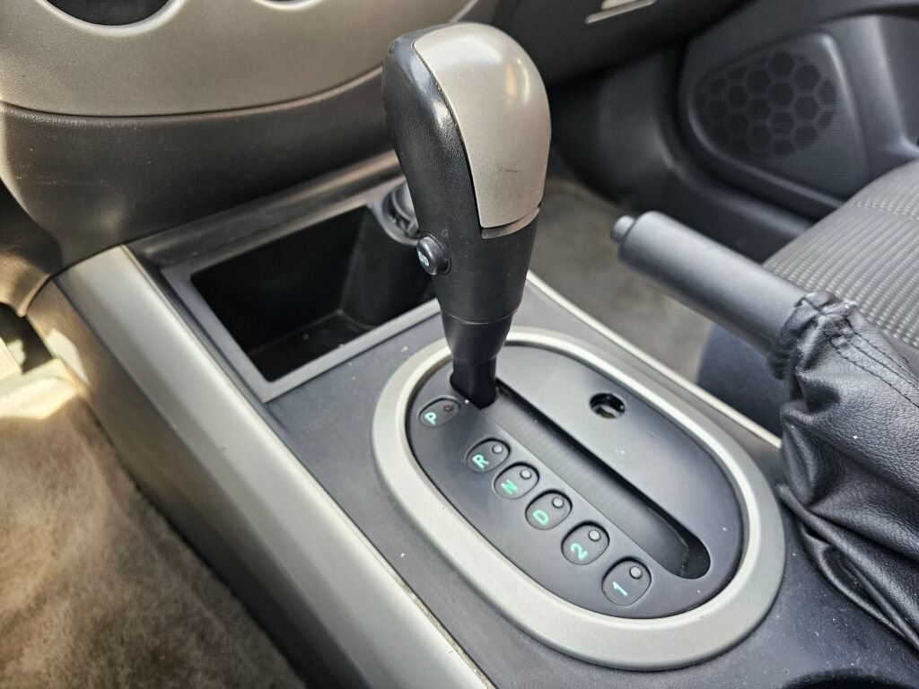 Used 2006 MAZDA Tribute s FWD image 28