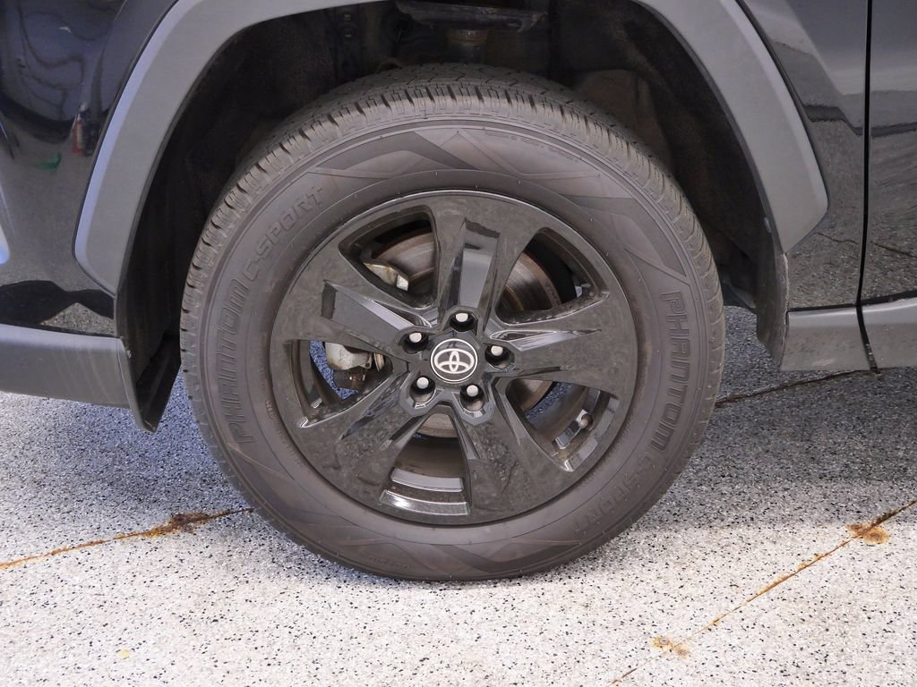 Used 2023 Toyota RAV4 XLE w/ Convenience Package AWD/4WD image 12
