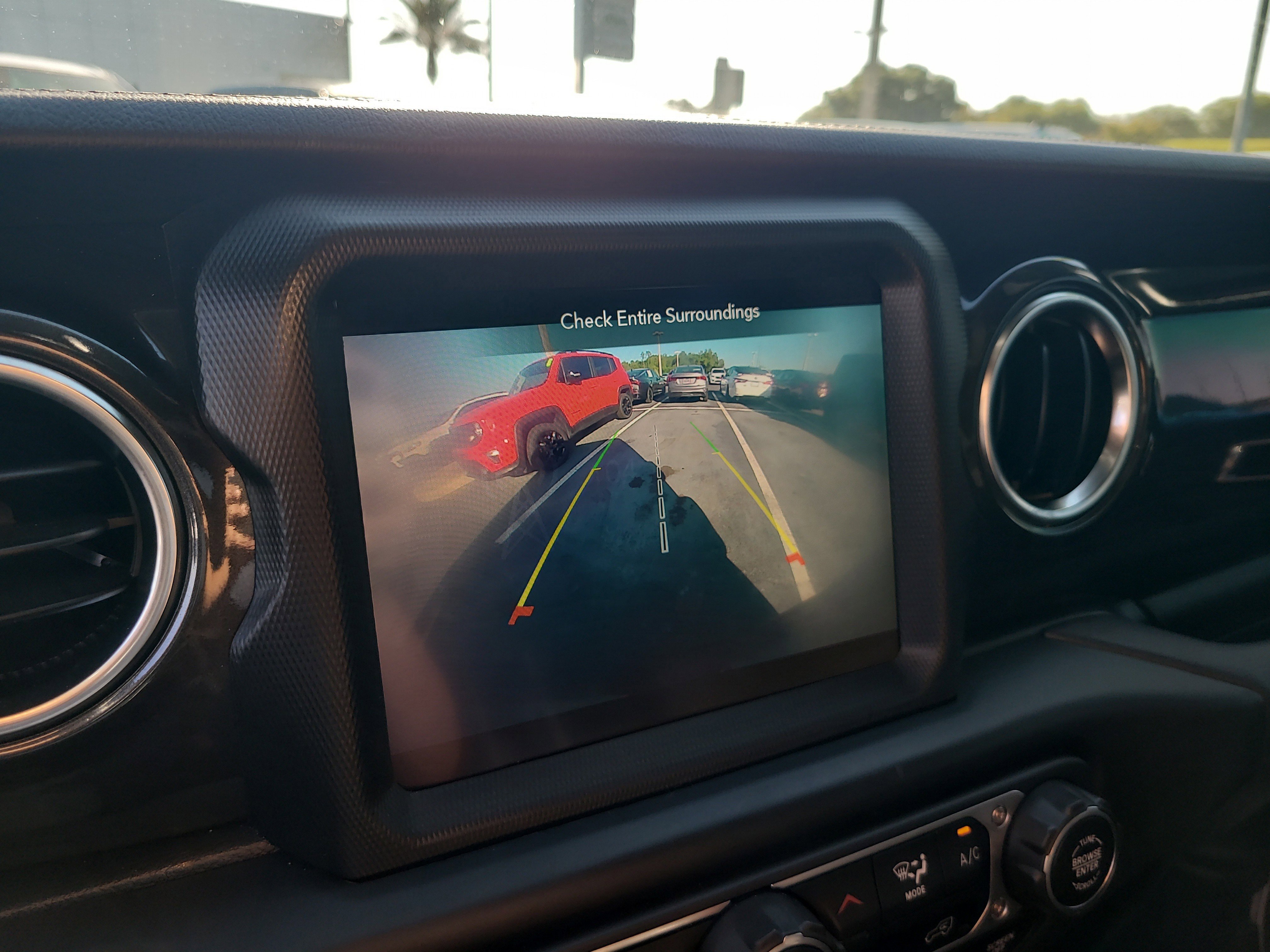 Used 2021 Jeep Wrangler Unlimited Sahara image 21