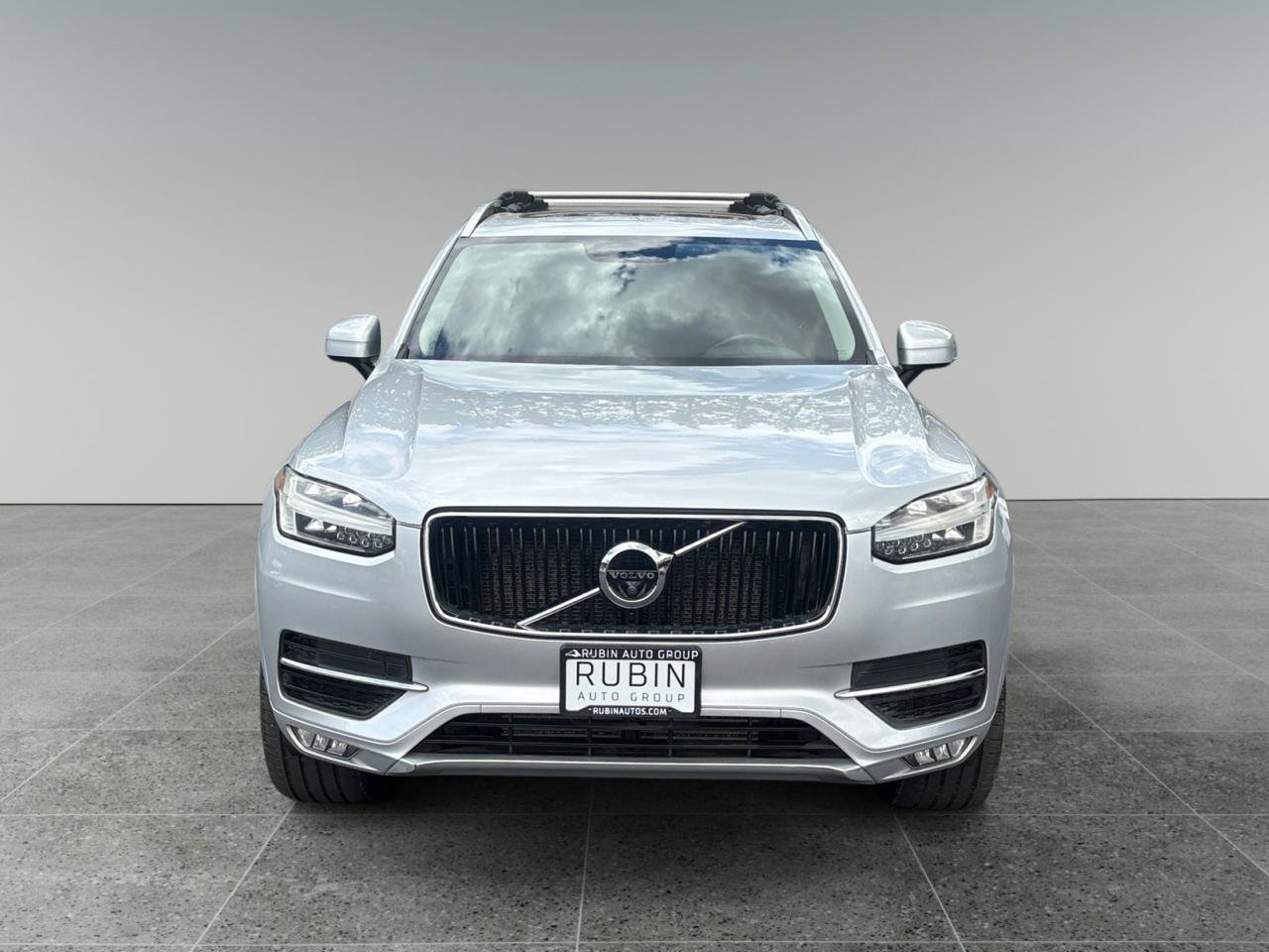 Used 2017 Volvo XC90 T6 Momentum w/ Vision Package AWD/4WD image 8