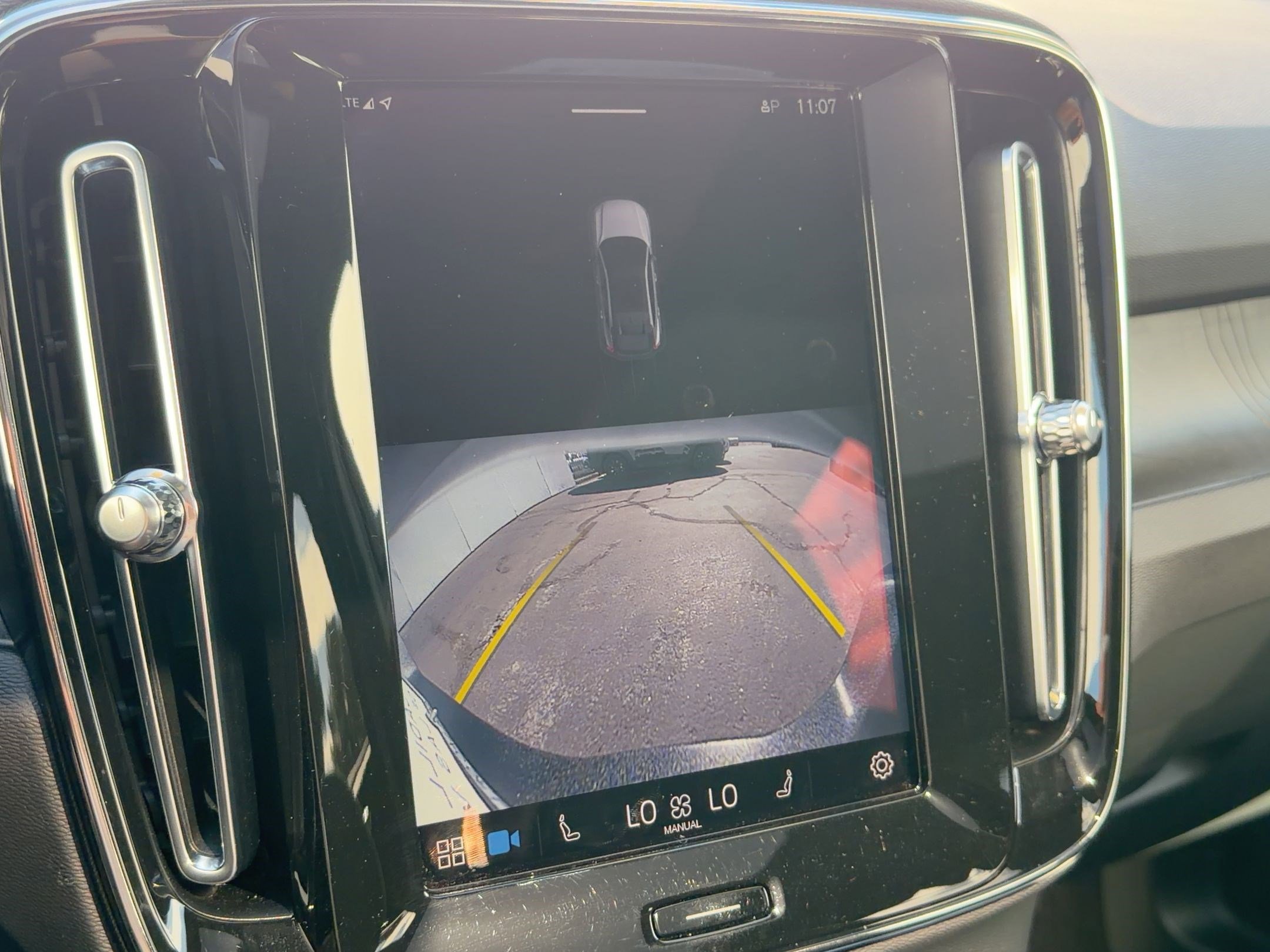 Used 2023 Volvo C40 P8 Recharge Plus image 23