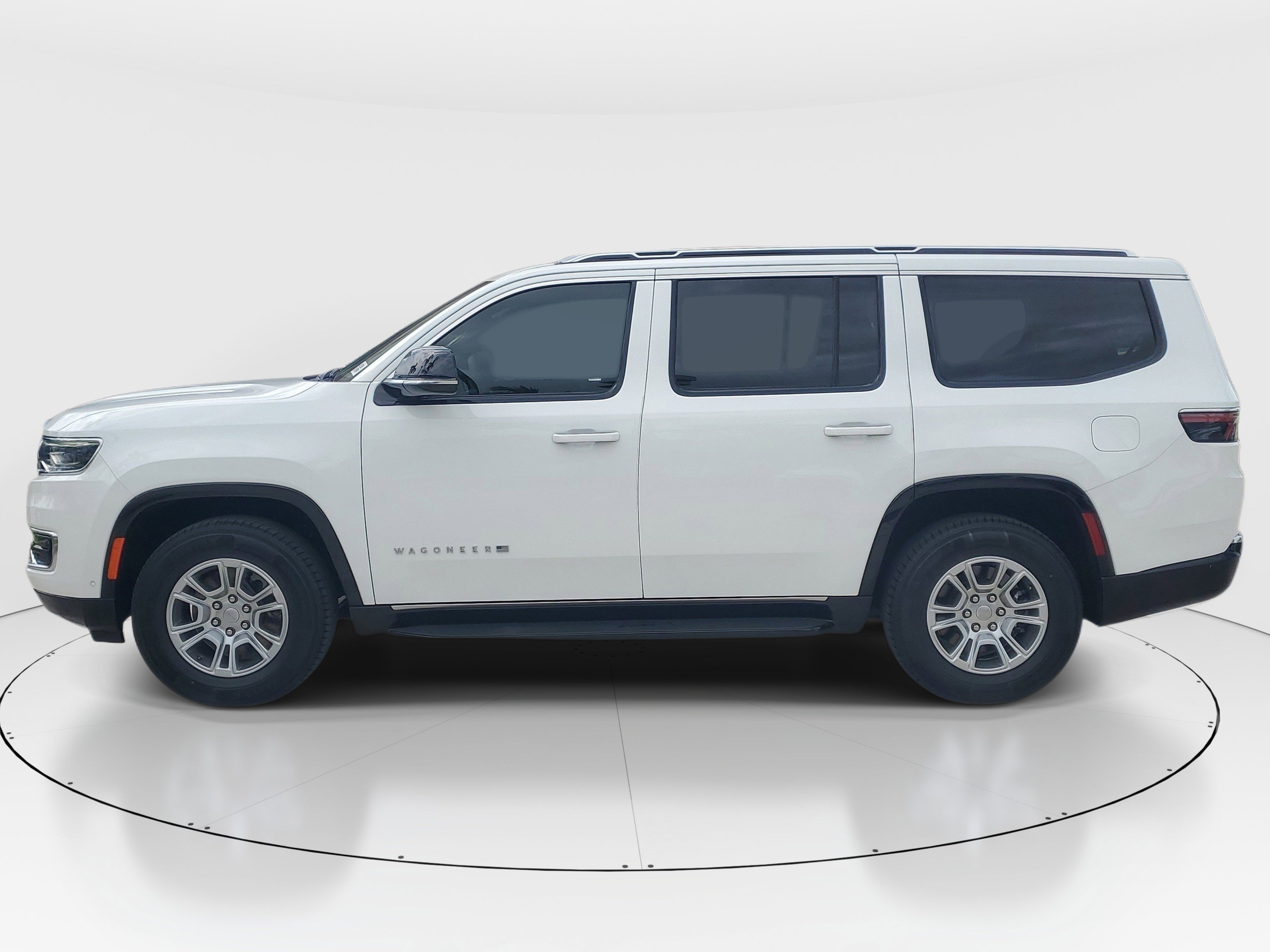 Used 2024 Jeep Wagoneer 4WD image 6