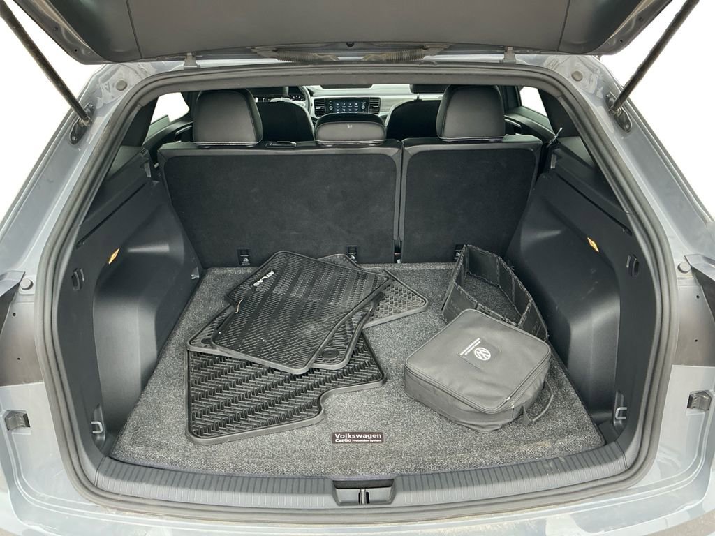 Used 2022 Volkswagen Atlas Cross Sport SE image 23