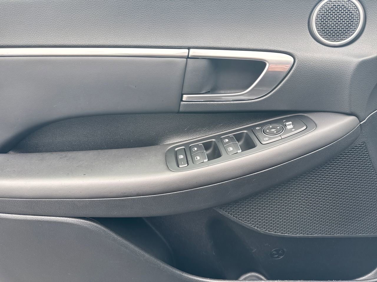 Used 2022 Hyundai Sonata SEL w/ Convenience Package image 14