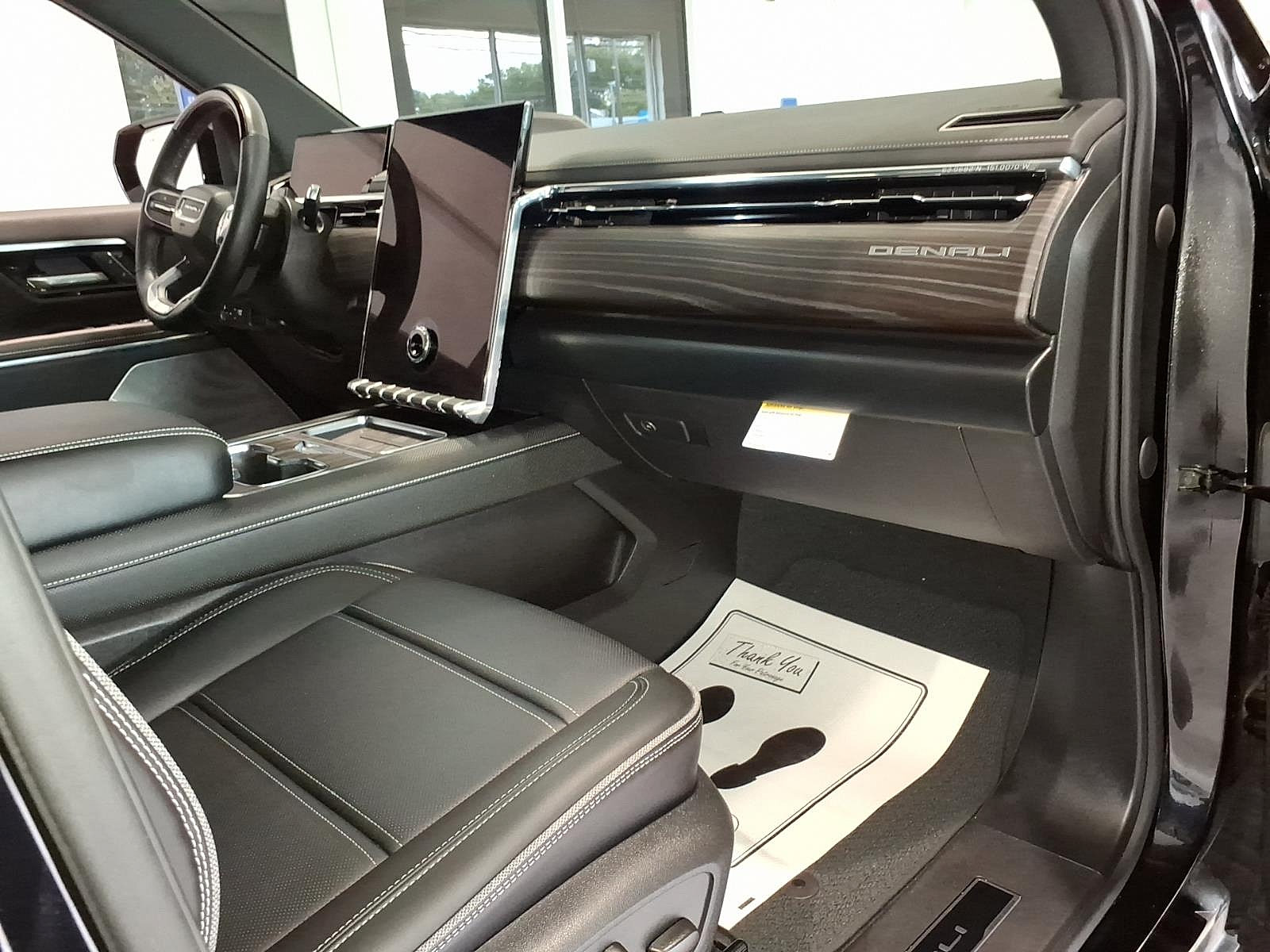 New 2025 GMC Sierra EV Denali AWD/4WD image 9