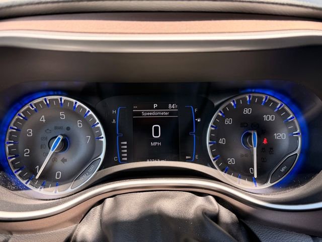 Used 2019 Chrysler Pacifica Touring Plus FWD image 5