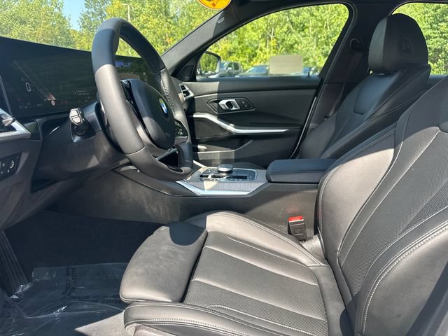 Used 2025 BMW 330i xDrive Sedan AWD/4WD image 39