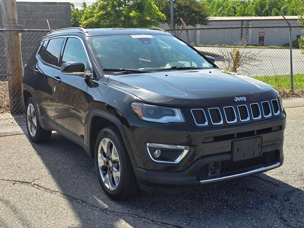 Used 2018 Jeep Compass Limited w/ Navigation Group AWD/4WD image 8
