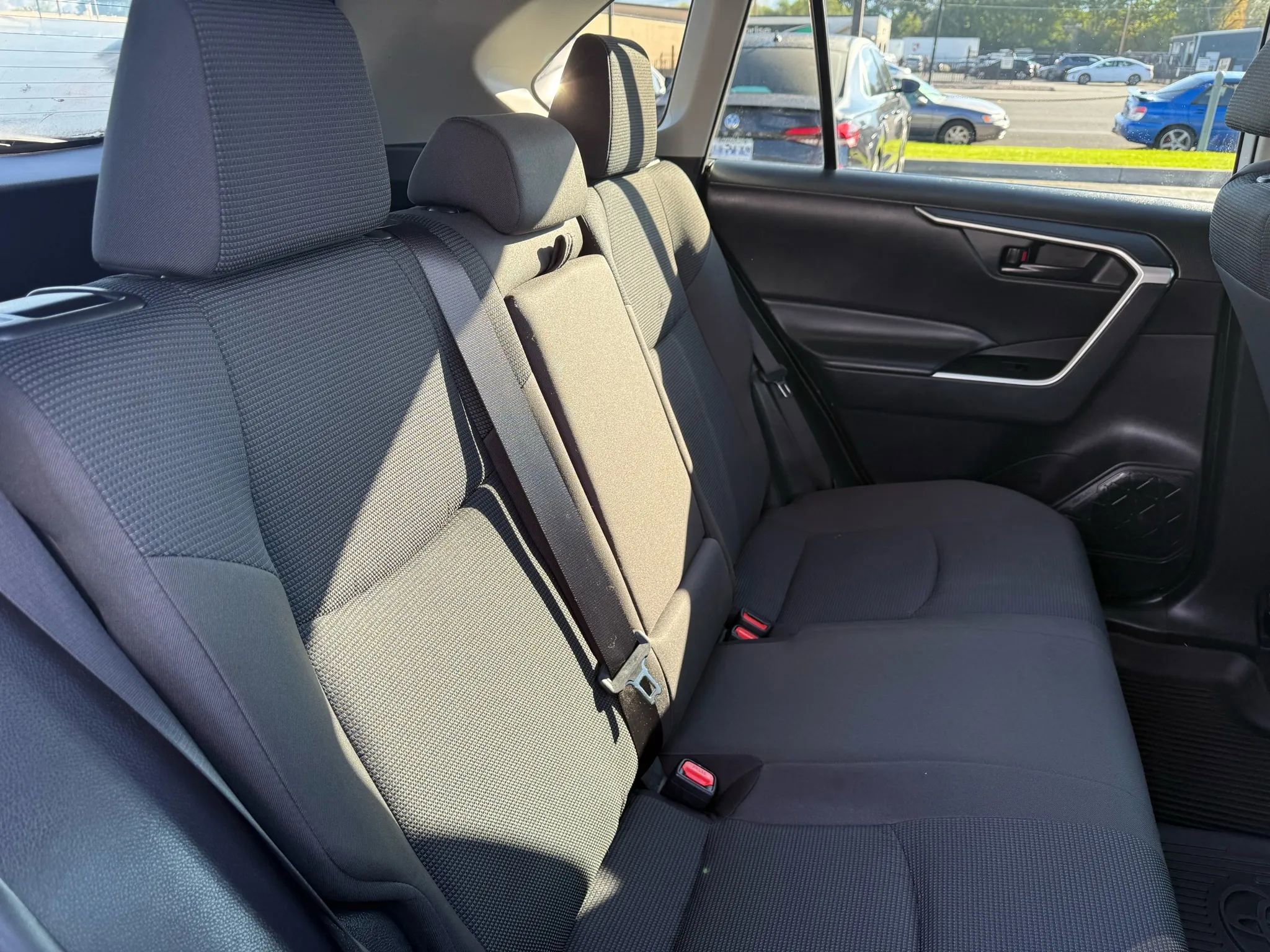 Used 2024 Toyota RAV4 LE image 27
