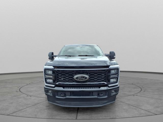 Used 2025 Ford F250 Lariat w/ Black Appearance Package AWD/4WD video 2
