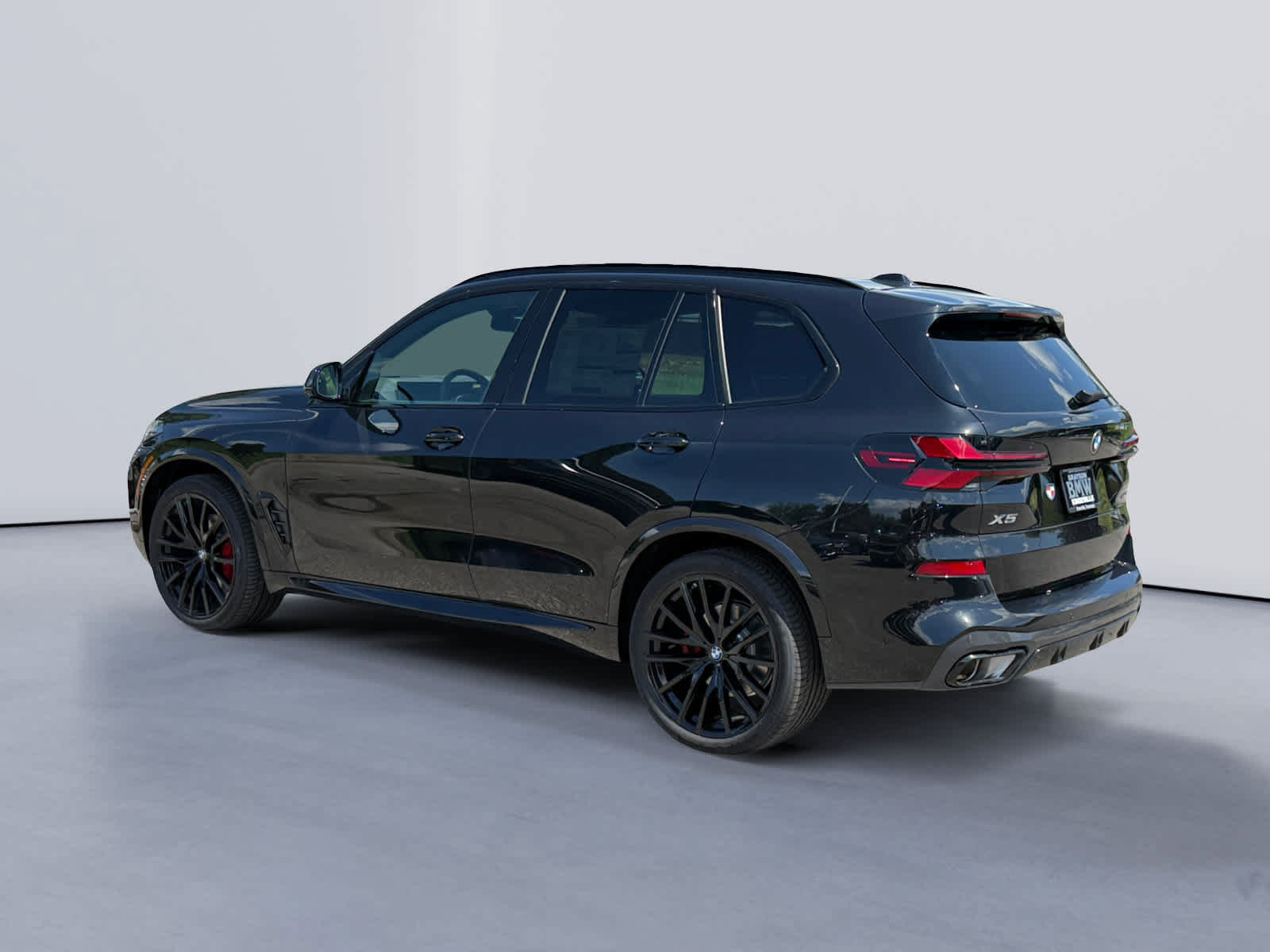 New 2026 BMW X5 xDrive40i w/ M Sport Package AWD/4WD image 5
