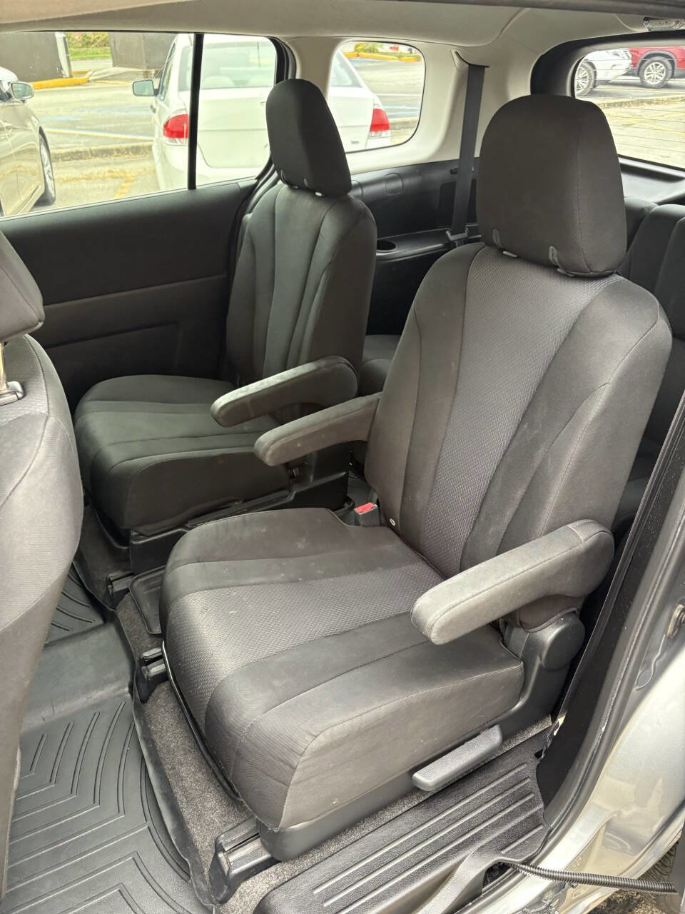 Used 2014 MAZDA MAZDA5 Sport image 12