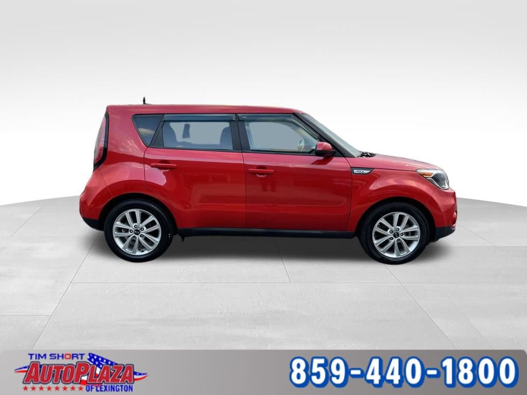 Used 2019 Kia Soul + image 9