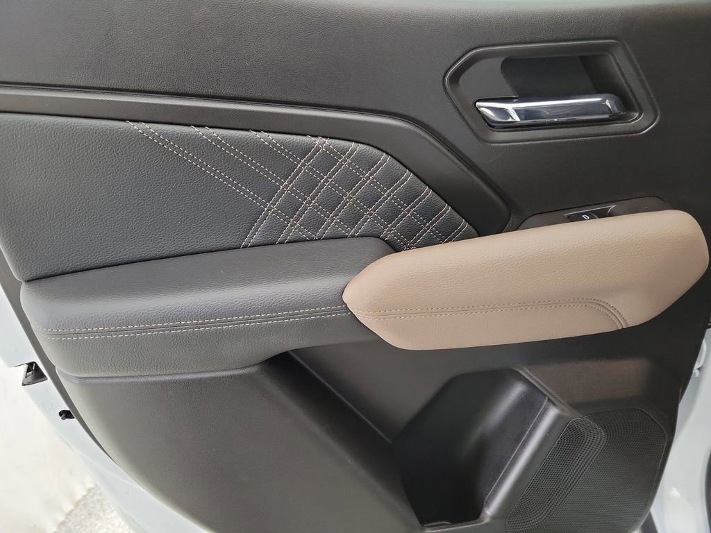 Certified 2023 GMC Canyon Denali image 18