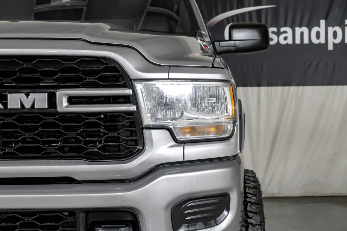 Used 2022 RAM 2500 Tradesman w/ Chrome Appearance Group AWD/4WD image 39