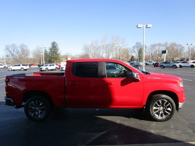 Used 2022 Chevrolet Silverado 1500 LT AWD/4WD image 6