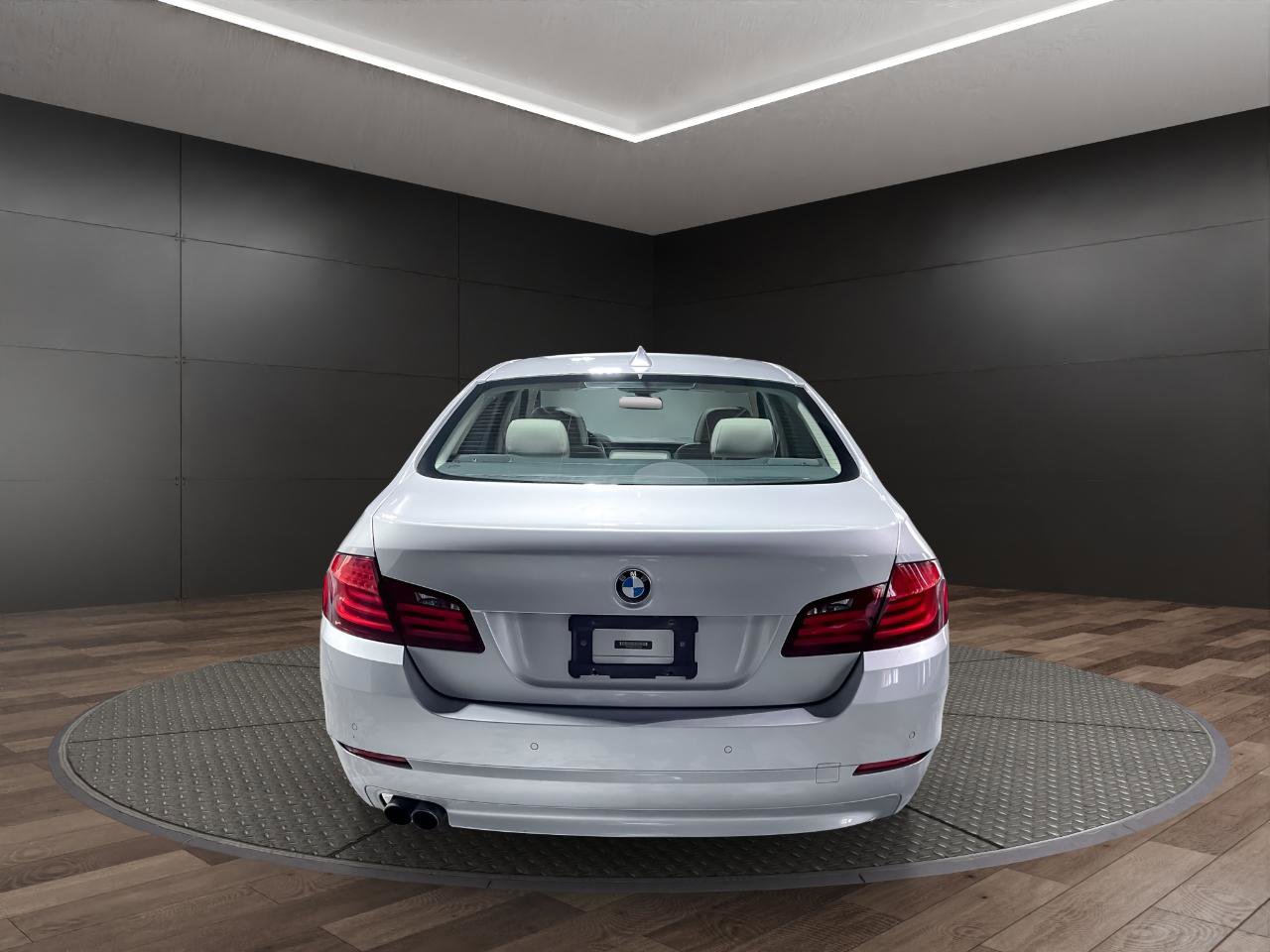 Used 2012 BMW 528i Sedan image 7