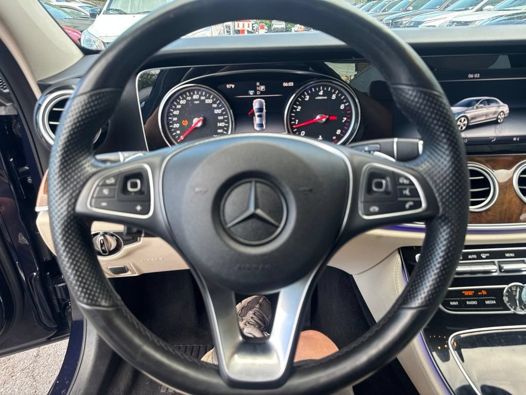 Used 2017 Mercedes-Benz E 300 4MATIC image 32