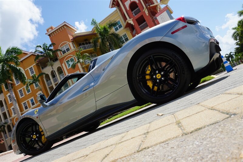 Used 2018 Ferrari 488 Spider RWD image 39