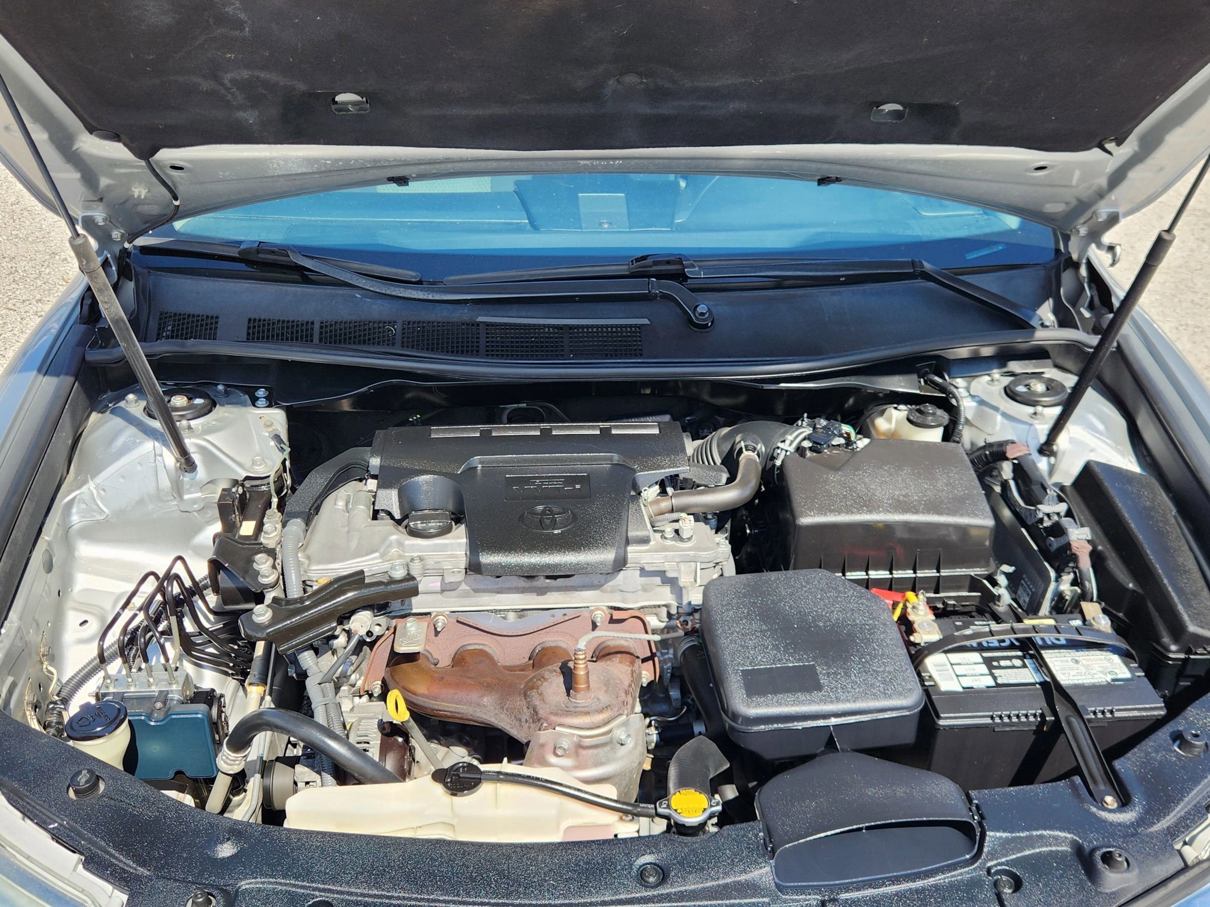 Used 2013 Toyota Camry LE FWD image 18