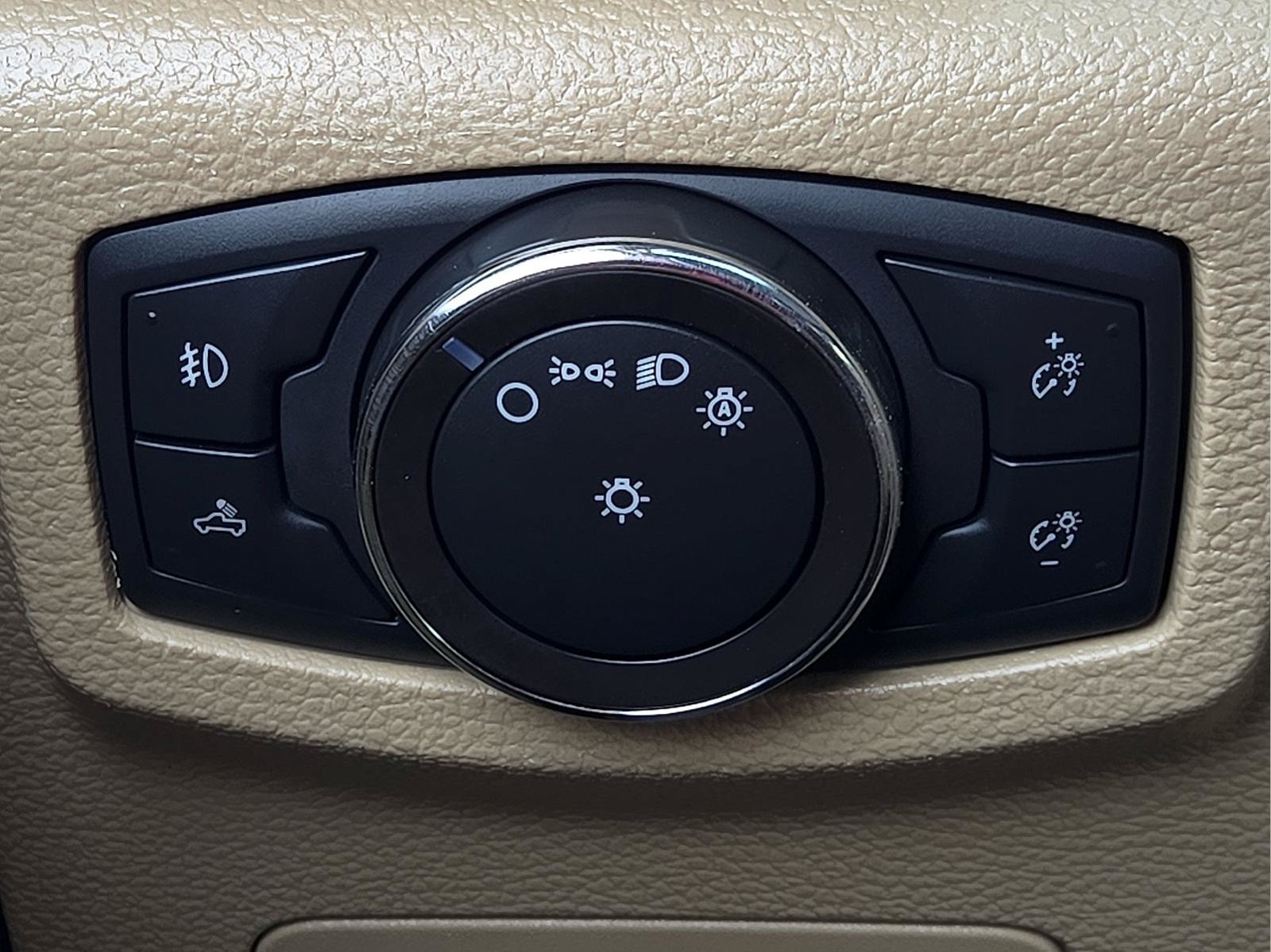 Used 2019 Ford F150 Lariat AWD/4WD image 18