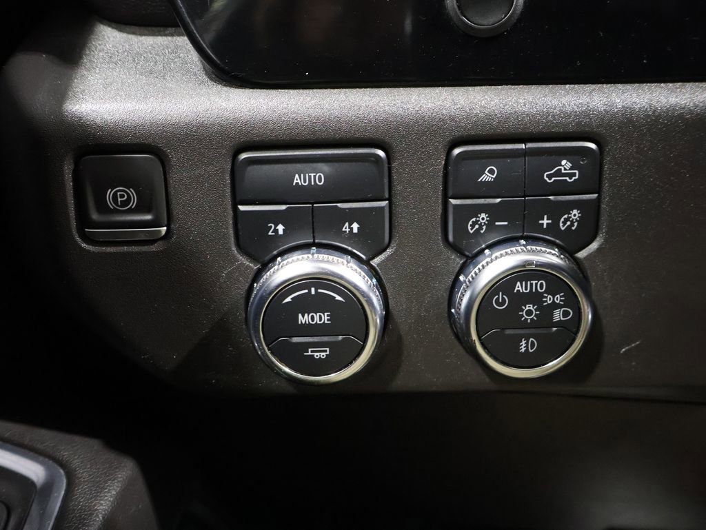 Used 2023 GMC Sierra 1500 SLT w/ SLT Convenience Package image 31