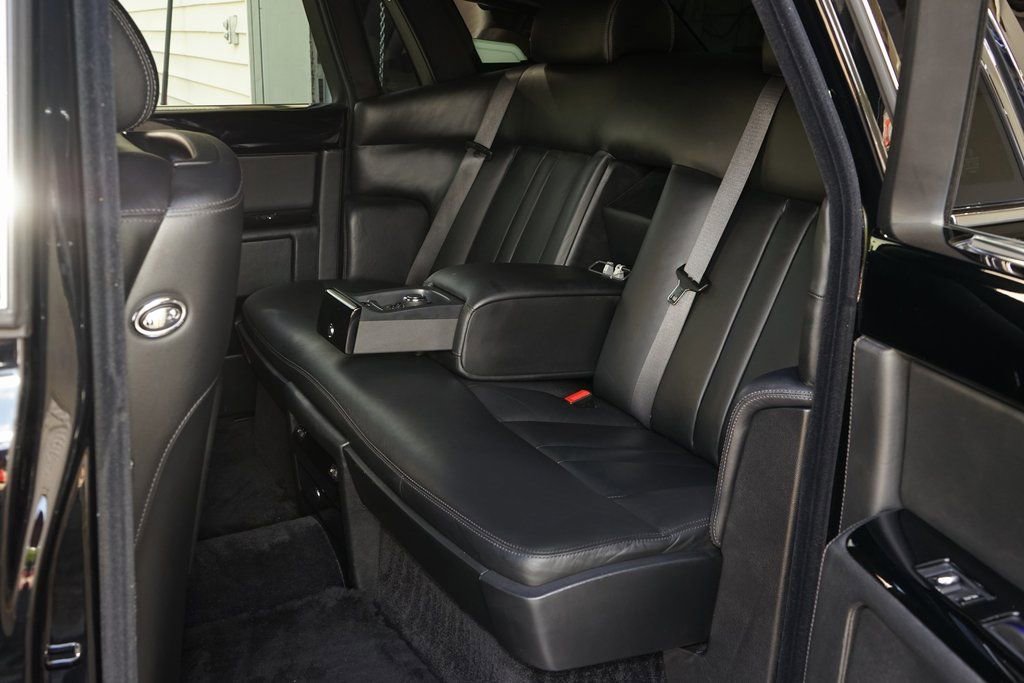Used 2013 Rolls-Royce Phantom Sedan image 21