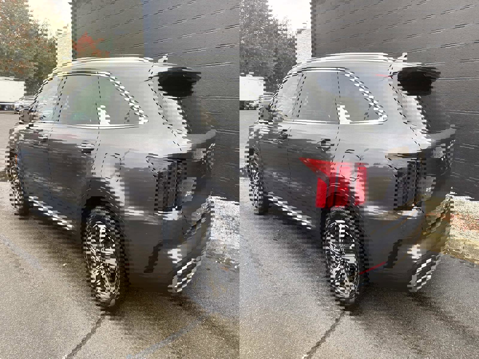 Used 2022 Kia Sorento SX Prestige w/ Panoramic Sunroof Package image 7