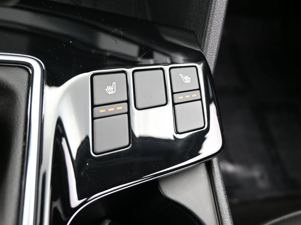 Used 2025 Kia Sportage EX image 23