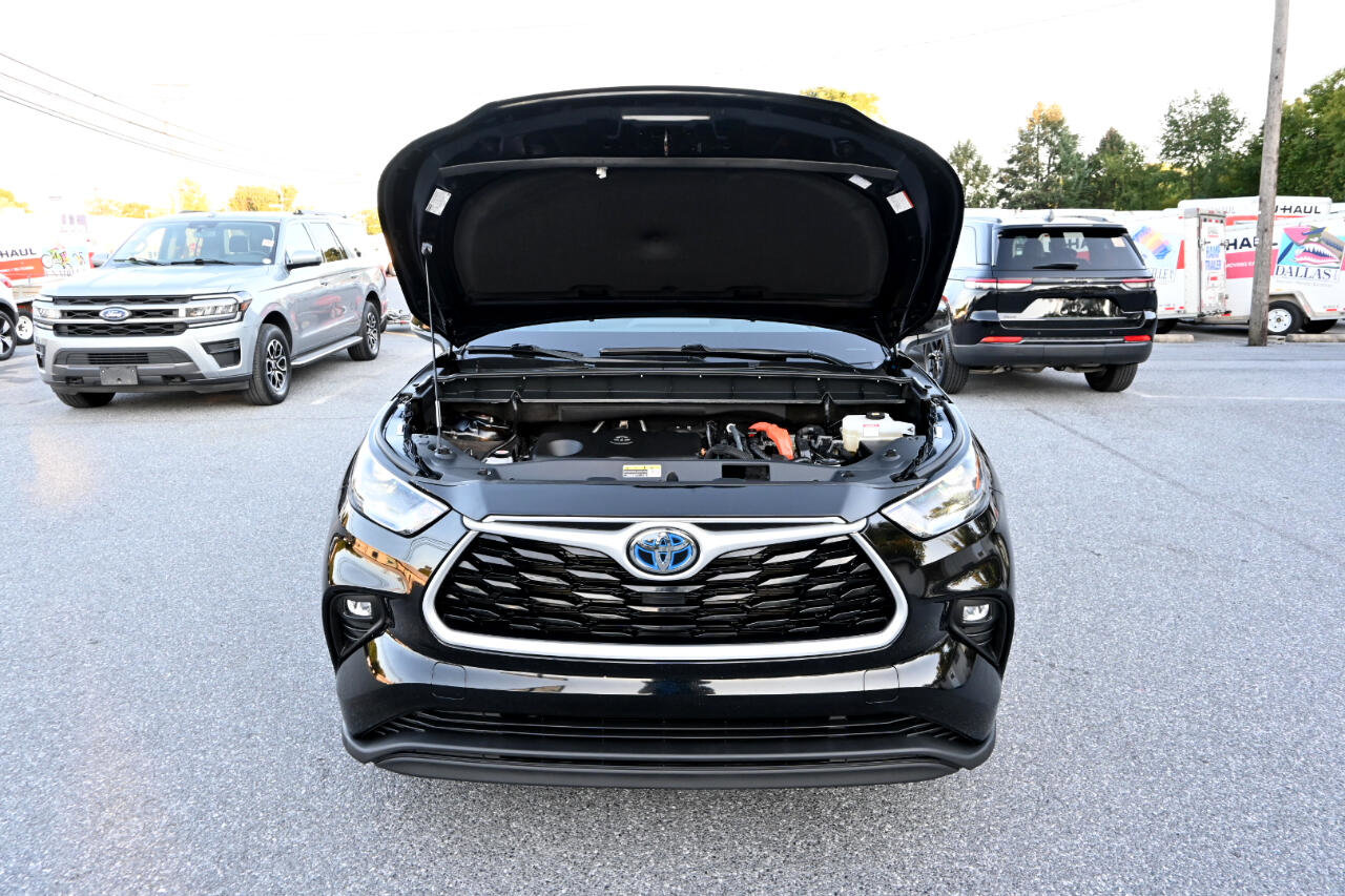 Used 2021 Toyota Highlander XLE image 41