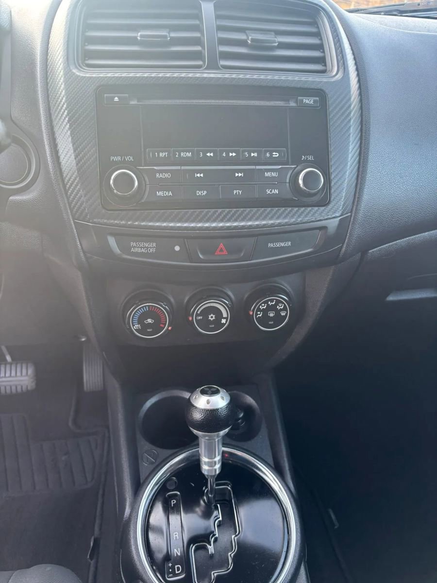 Used 2015 Mitsubishi Outlander Sport ES image 11