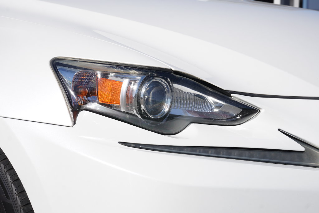 Used 2015 Lexus IS 250 RWD image 12
