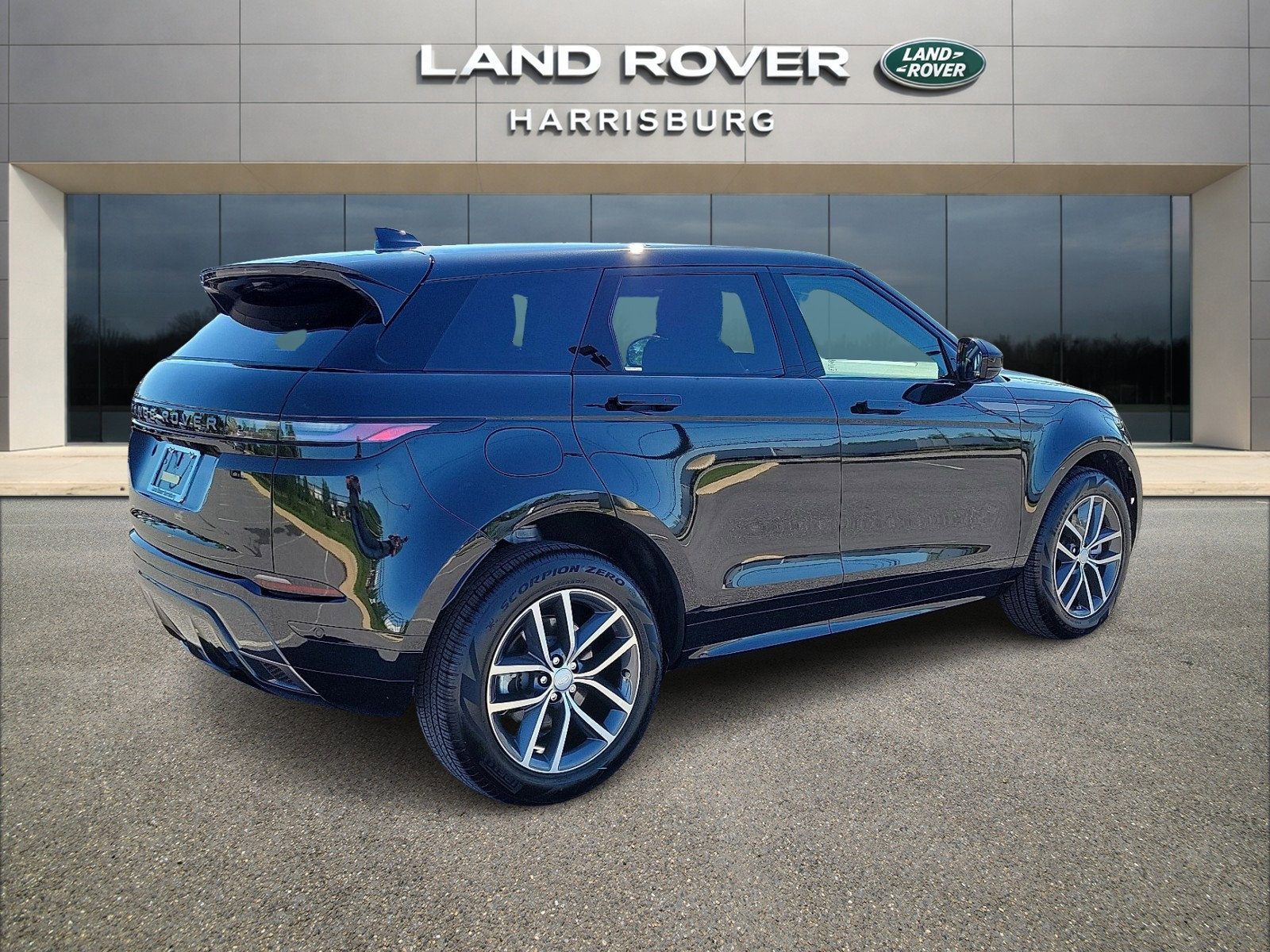 Used 2024 Land Rover Range Rover Evoque Dynamic SE AWD/4WD image 5
