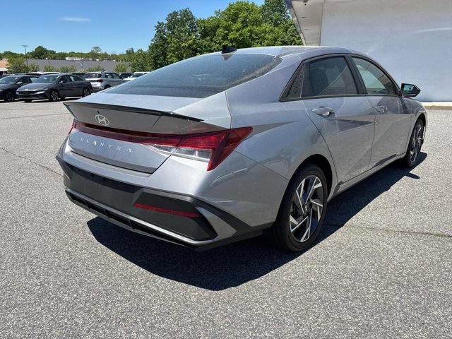 Certified 2025 Hyundai Elantra Sport w/ Cargo Package FWD image 3