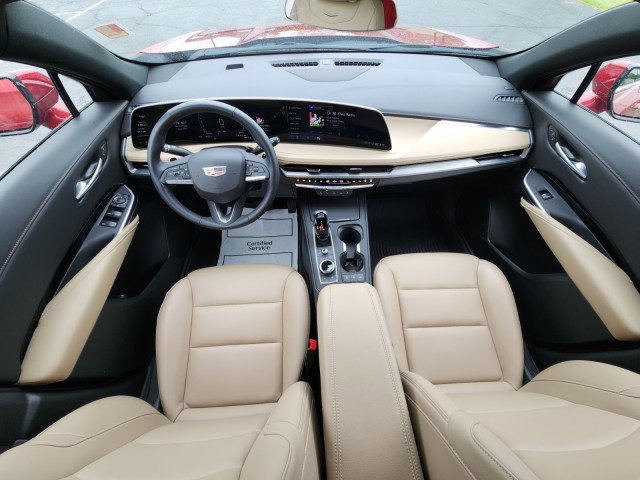 Used 2024 Cadillac XT4 Luxury image 29