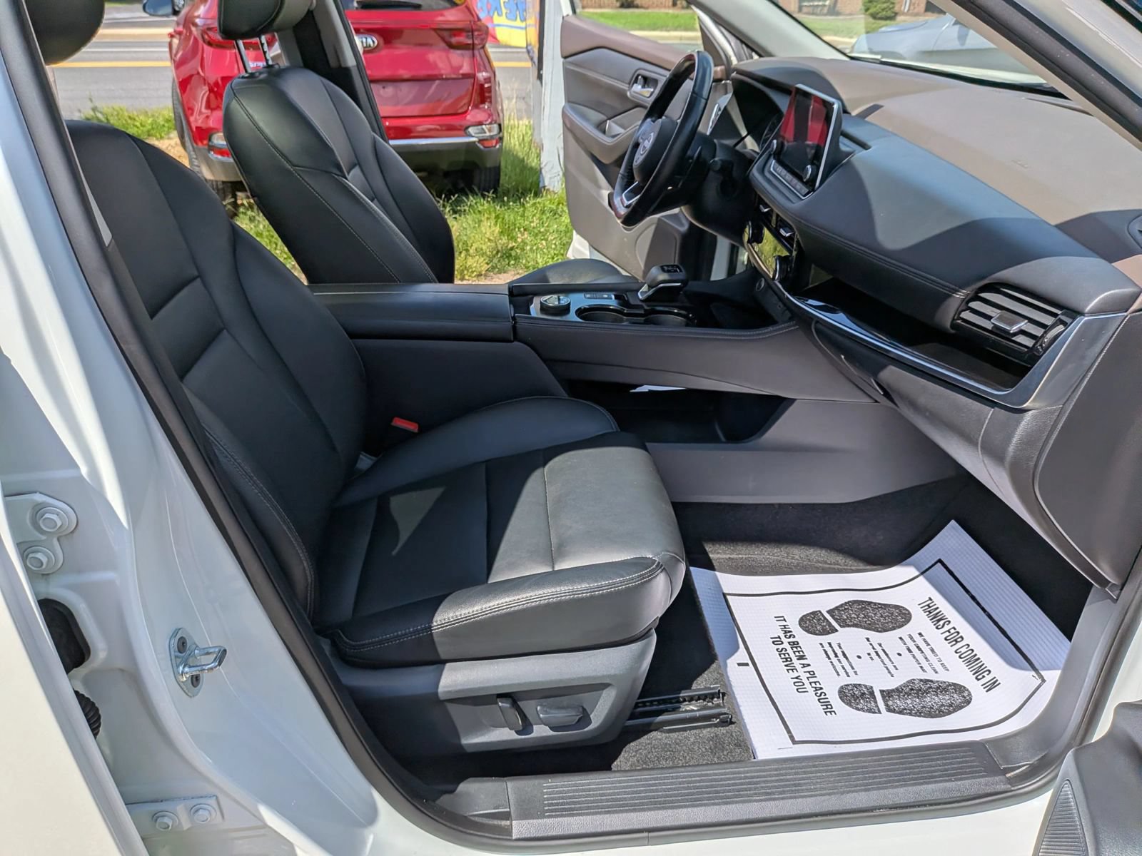 Used 2023 Nissan Rogue SL AWD/4WD image 43