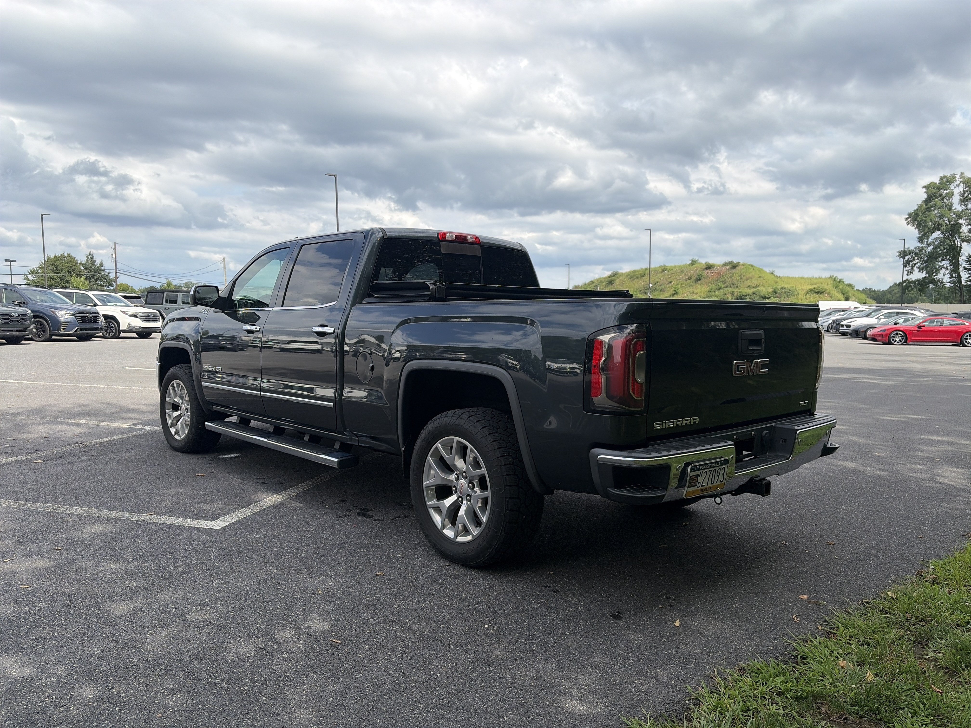 Used 2017 GMC Sierra 1500 SLT AWD/4WD image 7