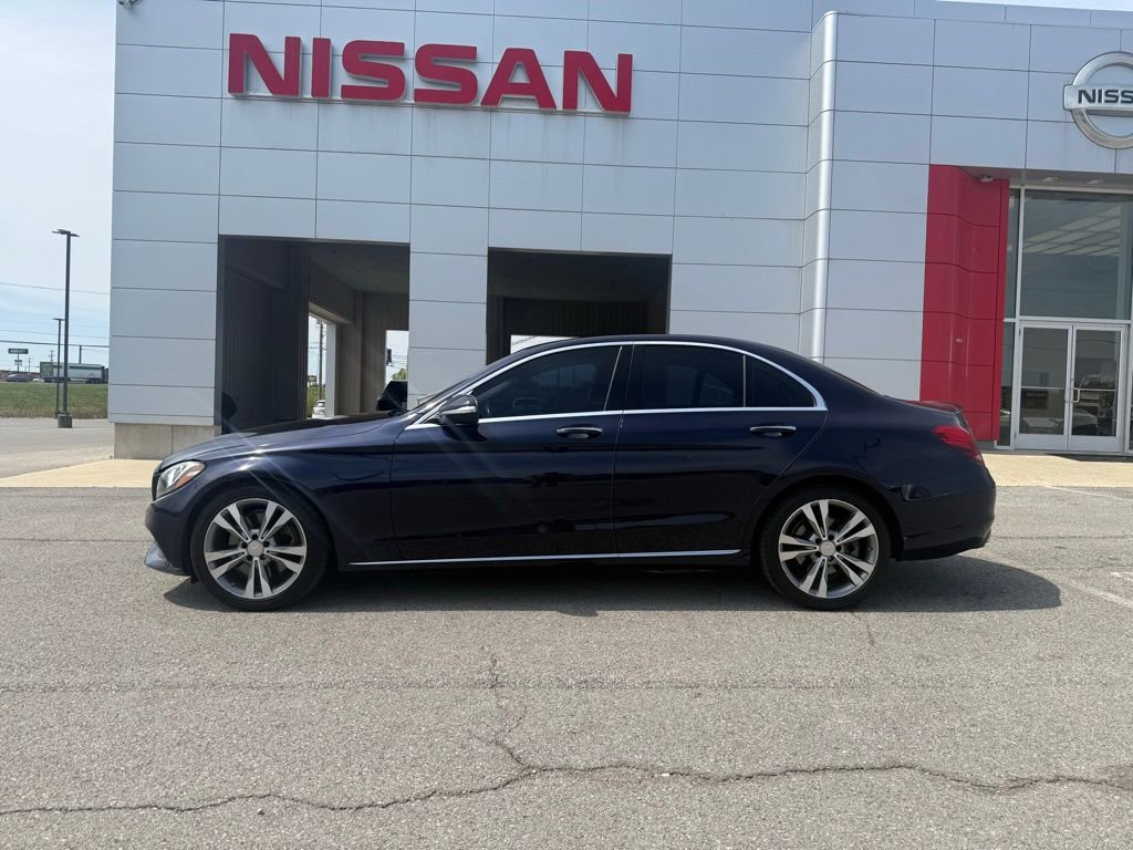 Used 2015 Mercedes-Benz C 300 Sedan image 4