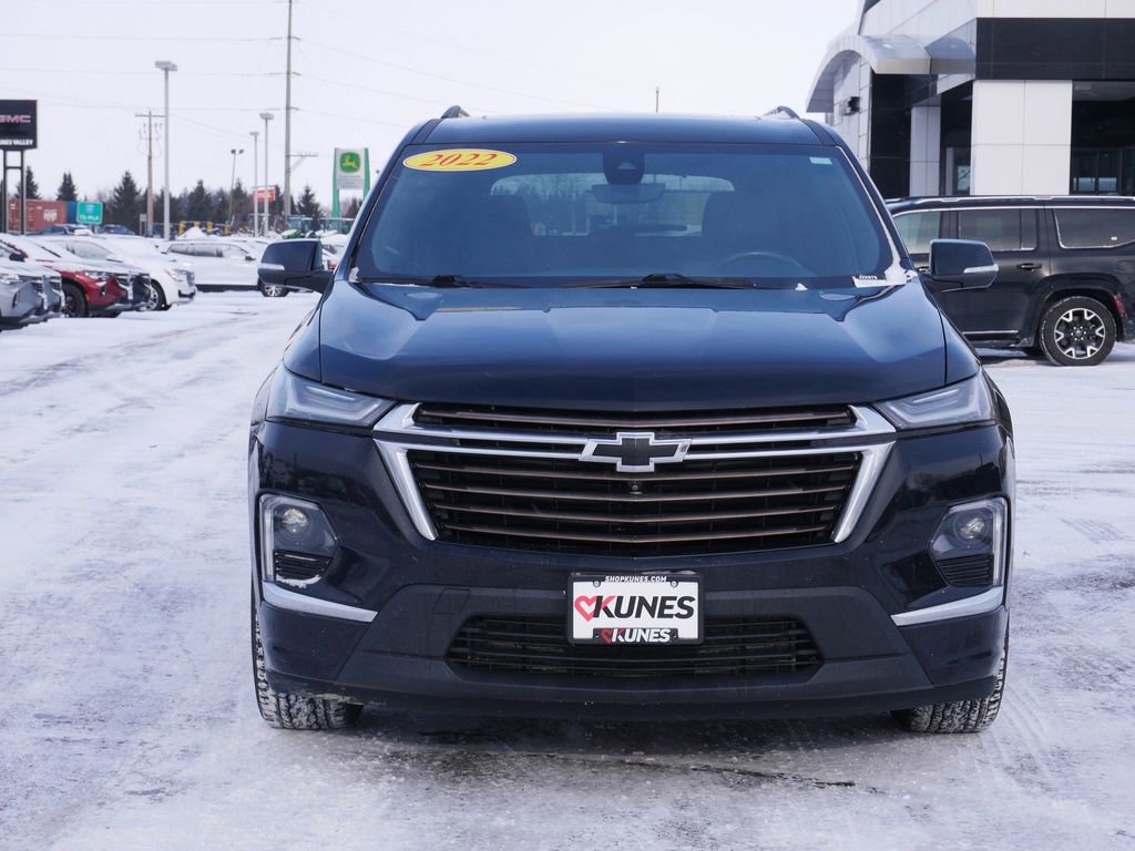 Used 2022 Chevrolet Traverse High Country image 2